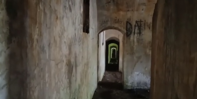 Lorong di dalam Gedong 12 (foto: Istimewa)