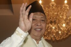 Hamzah Haz, Wakil Presiden RI Ke-9 (foto: Antara)