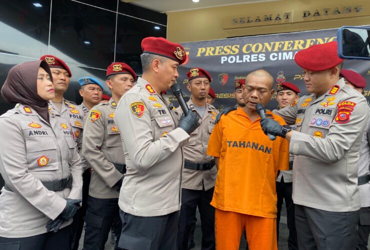 Pelaku pembunuhan di Cililin setelah berhasil diringkus polisi. (foto: Info Bandung Barat)